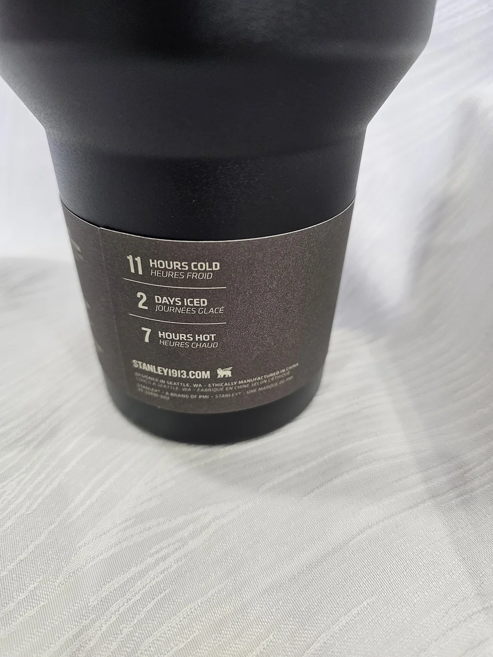 Stanley Black Travel Mug with Iridescent Purple Logo NEW - Picture 7 of 8